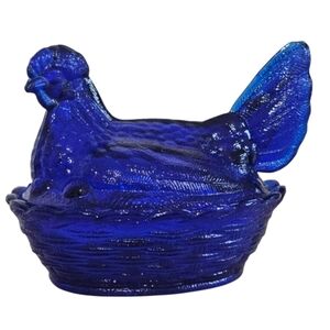 Indiana Glass Cobalt Blue Hen on Nest